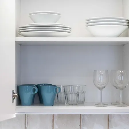 Apartment Cohost I Sunny, Bright I Self Check-in I Location