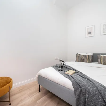 Apartmán Cohost I Sunny, Bright I Self Check-in I Location *
